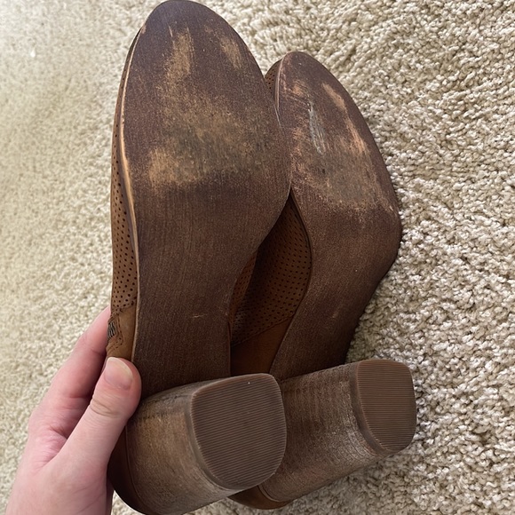 Tan Distressed BP Trolley Boots - Picture 6 of 8